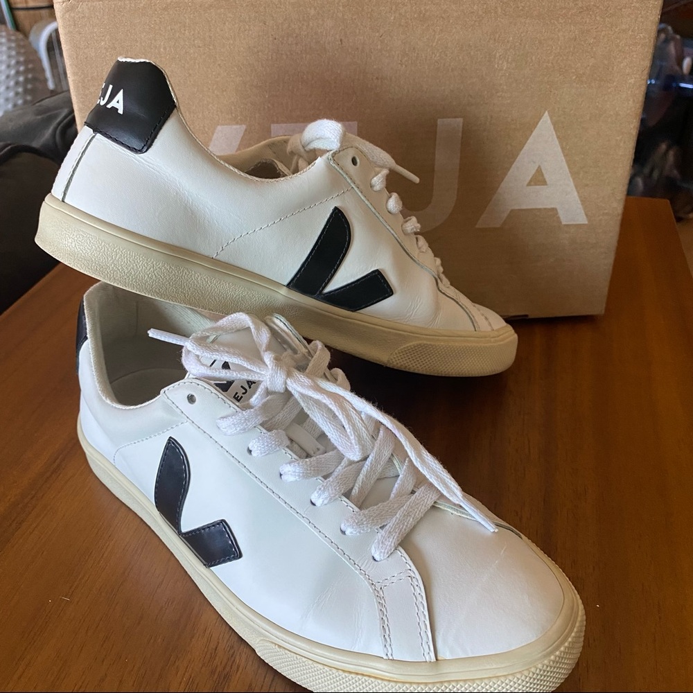 Veja Sneakers